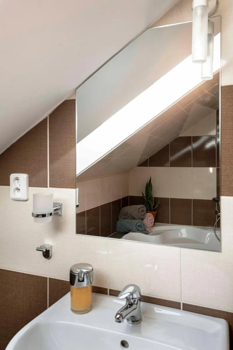 Image 4 of 150m² 4BR Duplex Near Metro & Prague Center