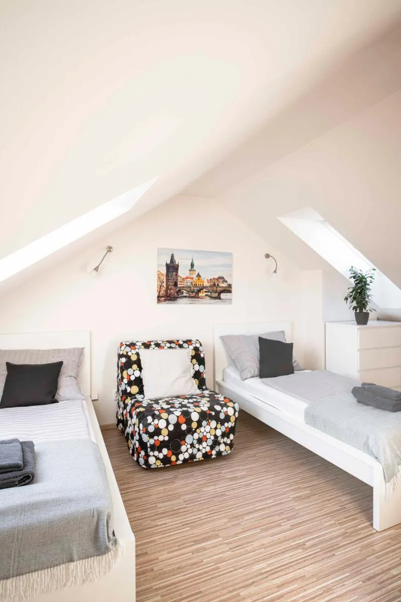 Image 3 of 150m² 4BR Duplex Near Metro & Prague Center