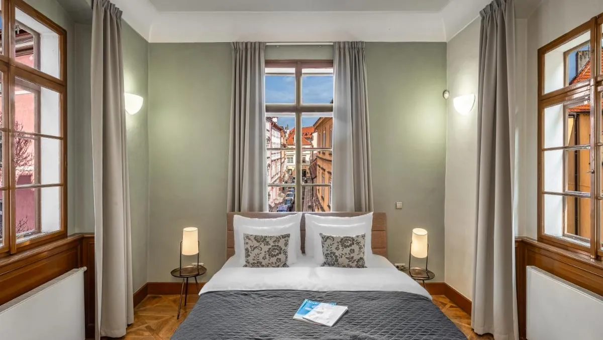 Image 3 of 3 Epoques Apartments by Adrez