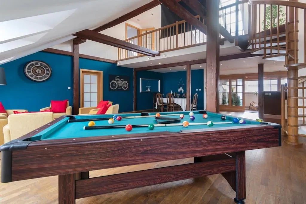 Image of 5BD Duplex – Billiard – Home Cinema – Central