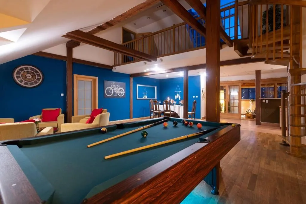 Image 4 of 5BD Duplex – Billiard – Home Cinema – Central