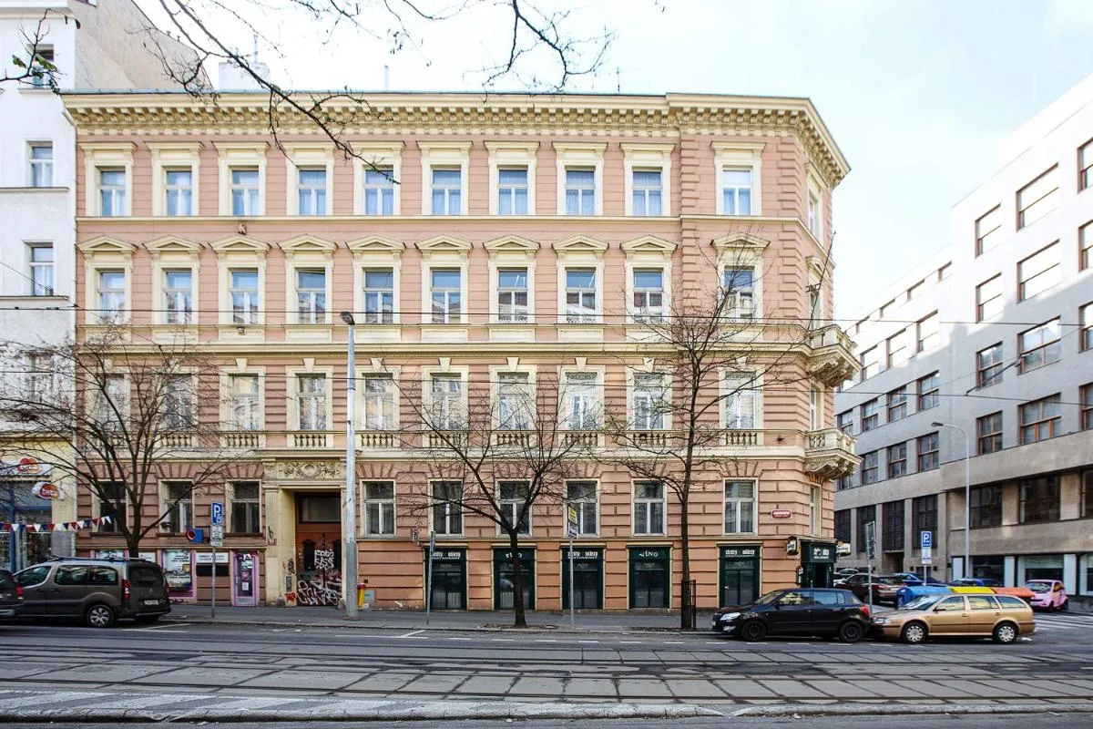 Image 5 of 5BR 2BATH family APT 5mins to Wenceslas square