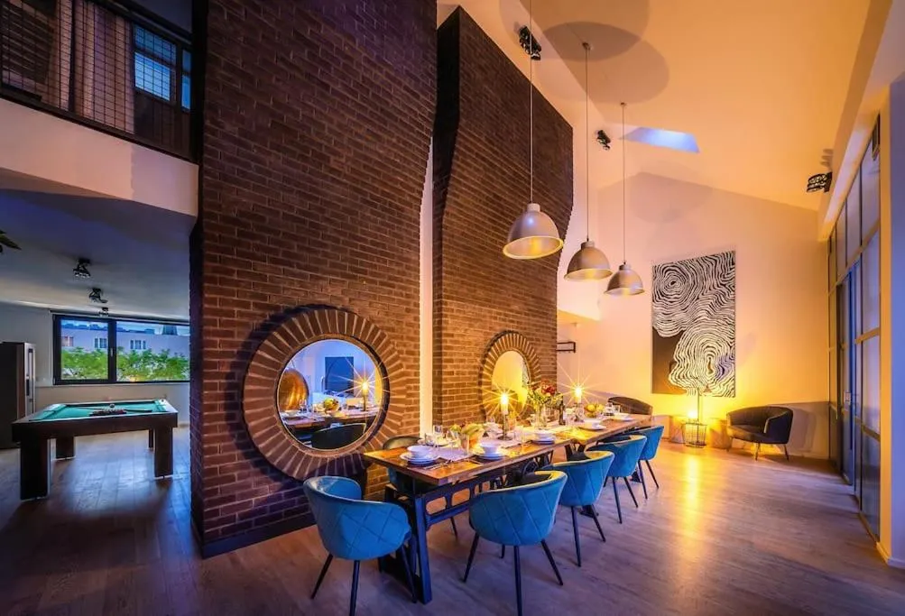 Image 3 of 5BR+2Bath Old Town Industrial Penthouse, A/C