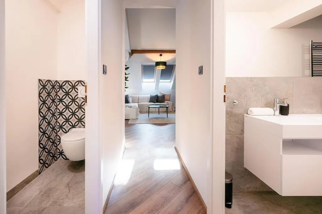 Image 6 of 6BR Castle V!EWS A/C luxury Dolce Vita apartment