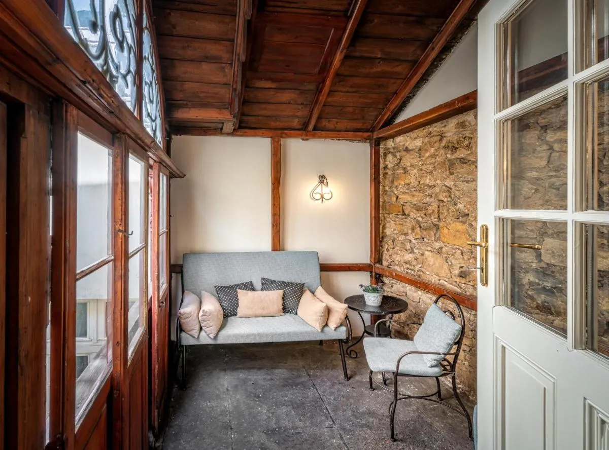 Image 6 of 6 Continents Apartments by Adrez
