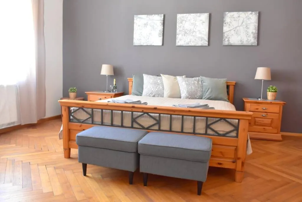 Image 1 of Airstay Prague : DeLuxe Apartment Old town