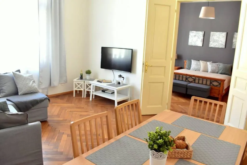 Image 4 of Airstay Prague : DeLuxe Apartment Old town