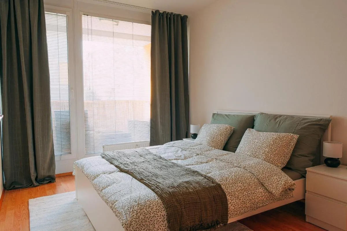 Image 2 of Apartmán u METRA, 4 hosté, parking free, blízko O2 arena
