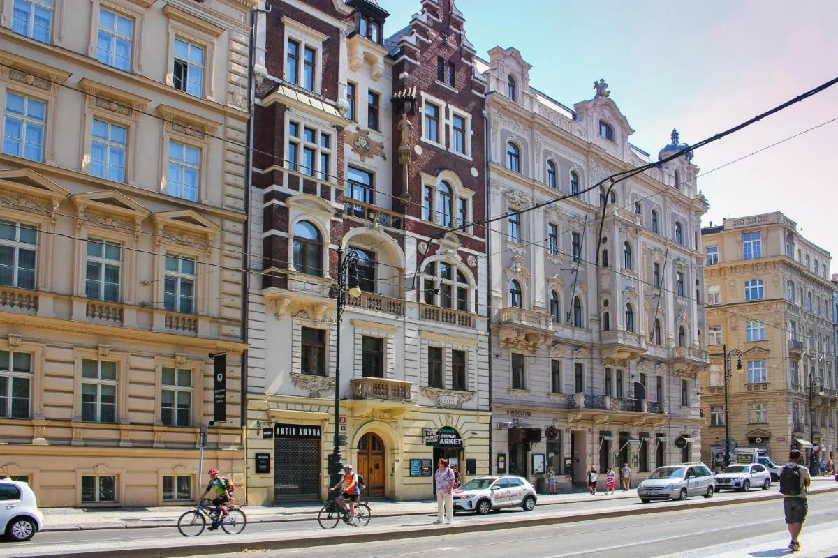 Image 3 of Art House Apartments by Adrez