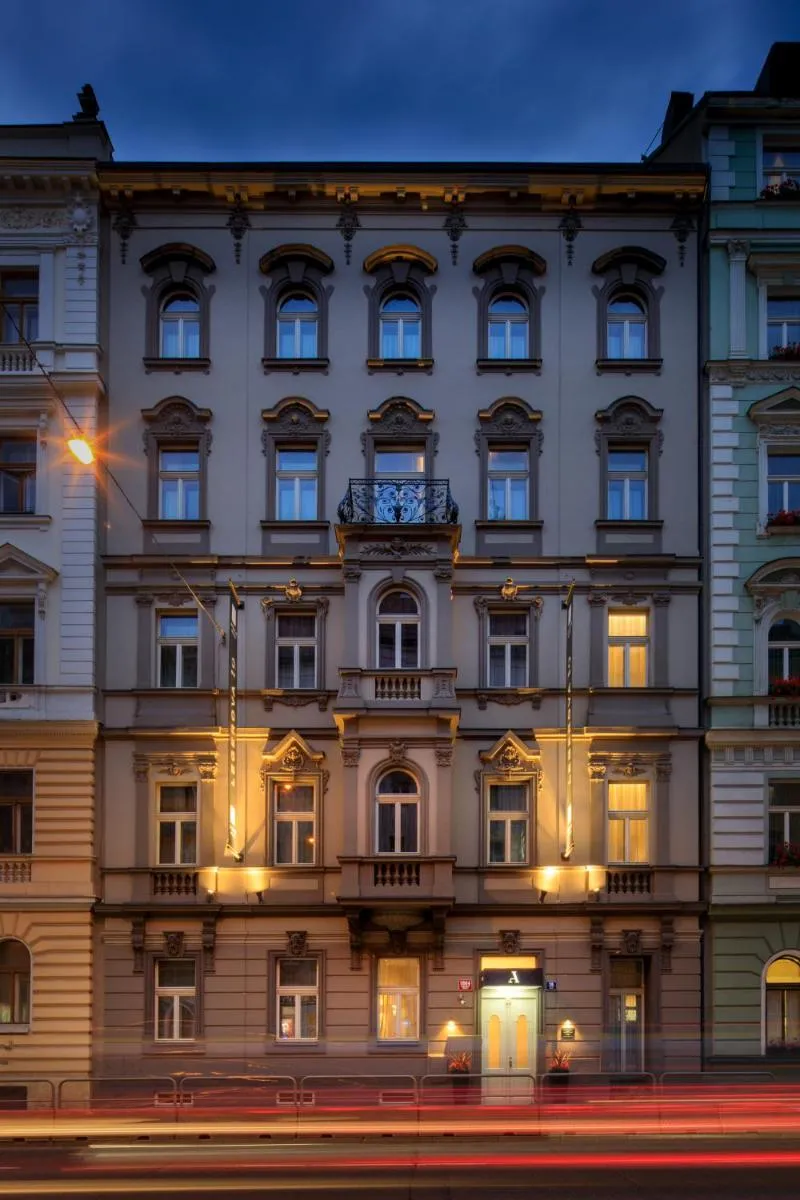 Image 5 of Avenue Legerova 19