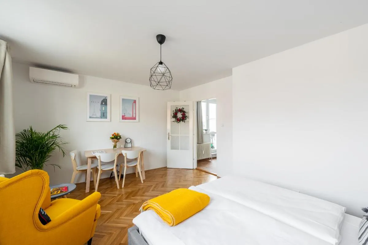 Image 1 of BRIGHT CHARMING Apt with TERRACE, PARKING & AirCo.