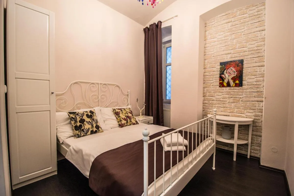 Image 6 of Brooklyn Sauna Apt by Ruterra
