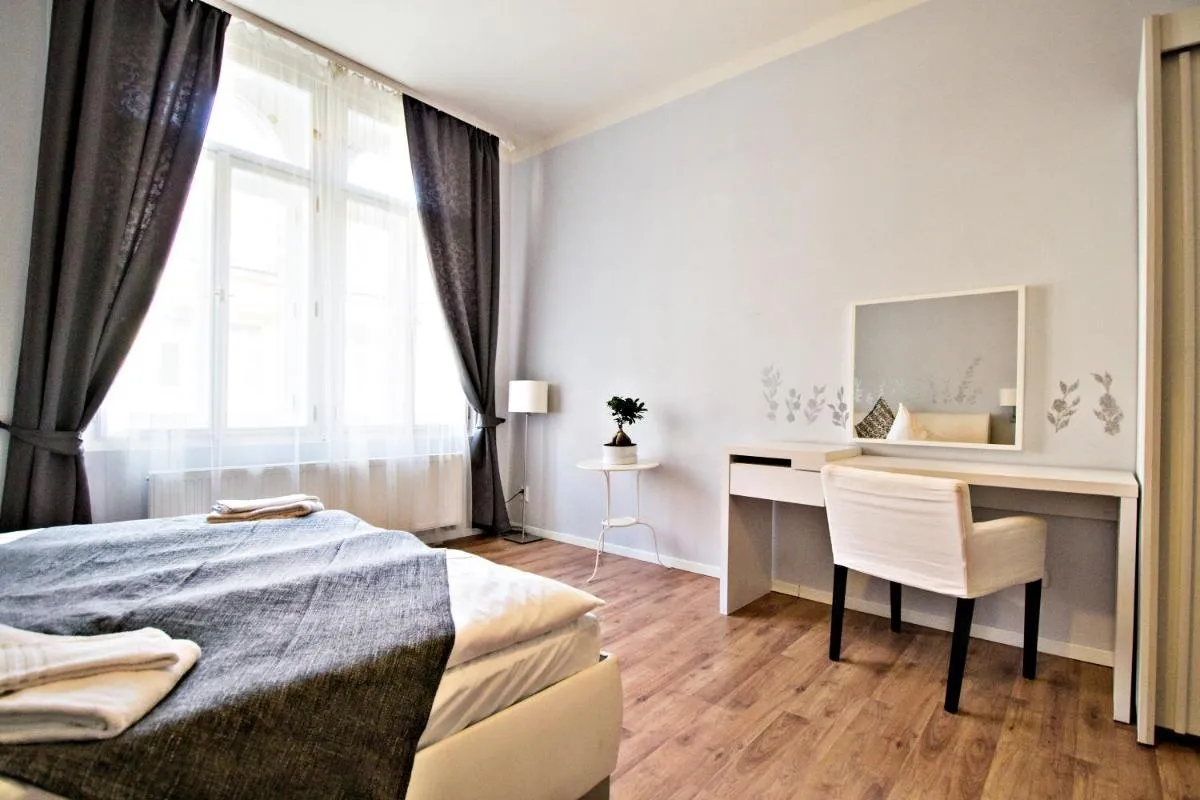 Image 1 of Business Class Ruterra Suite