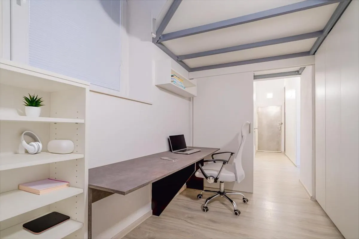 Image 1 of Castle Proximity Suite by Rentez