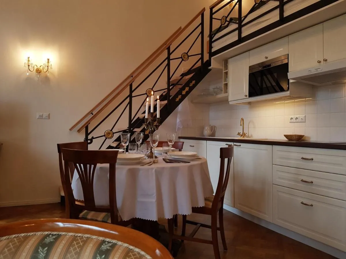 Image 3 of Charles apartment
