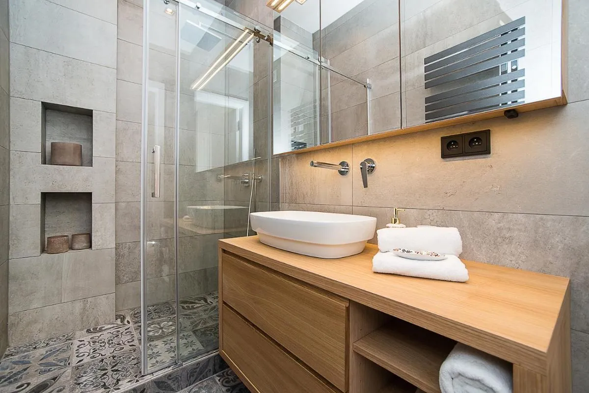 Image 2 of Charming apartment in famous area