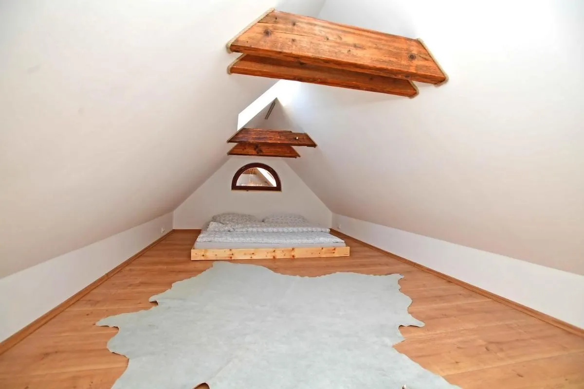 Image 6 of City Center Apartments
