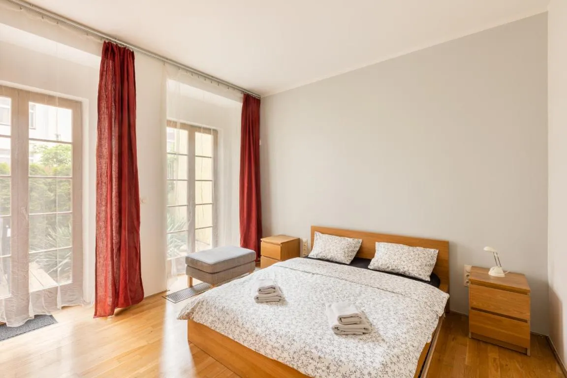 Image of City Centre Garden Apartment with parking