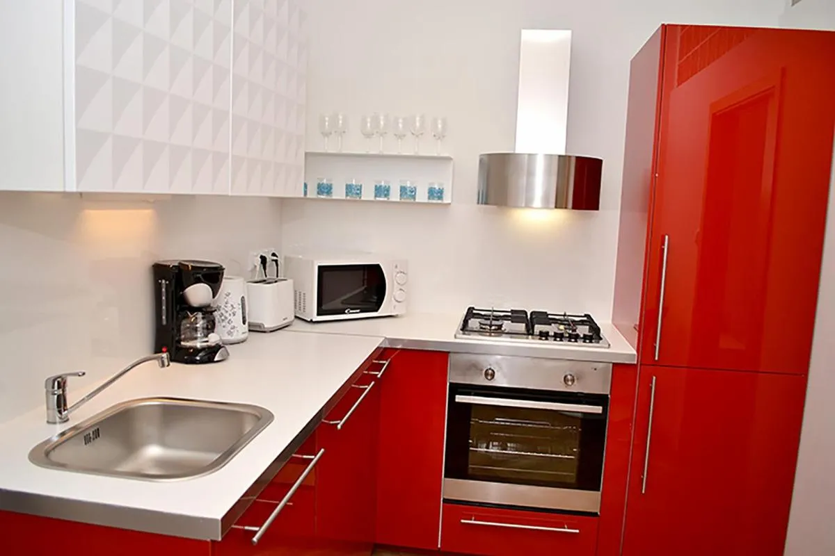 Image 2 of Classic 2BDR suite by Ruterra