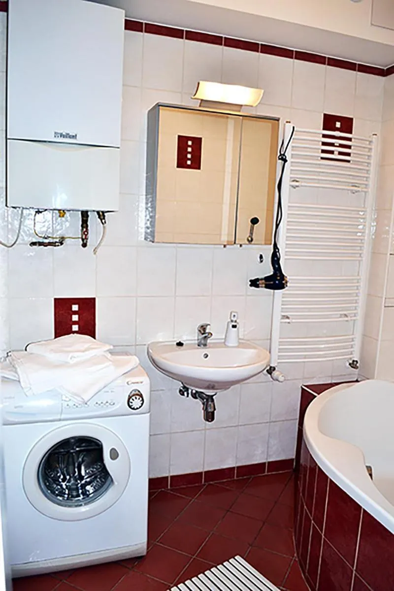 Image 6 of Classic 2BDR suite by Ruterra