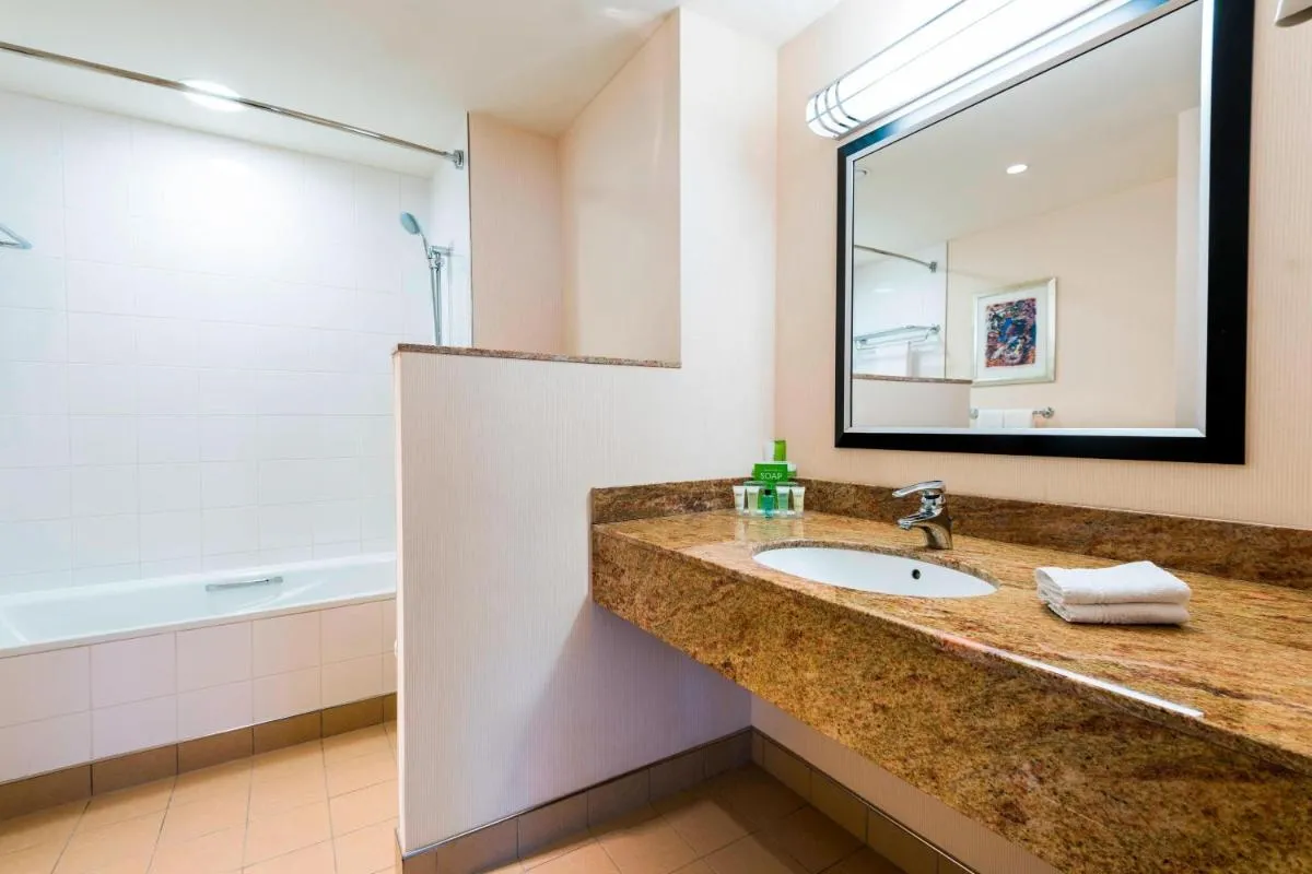 Image 2 of Courtyard by Marriott Prague City