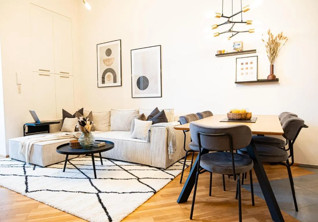 Image of Cozy Industrial 8min Dancing House APT