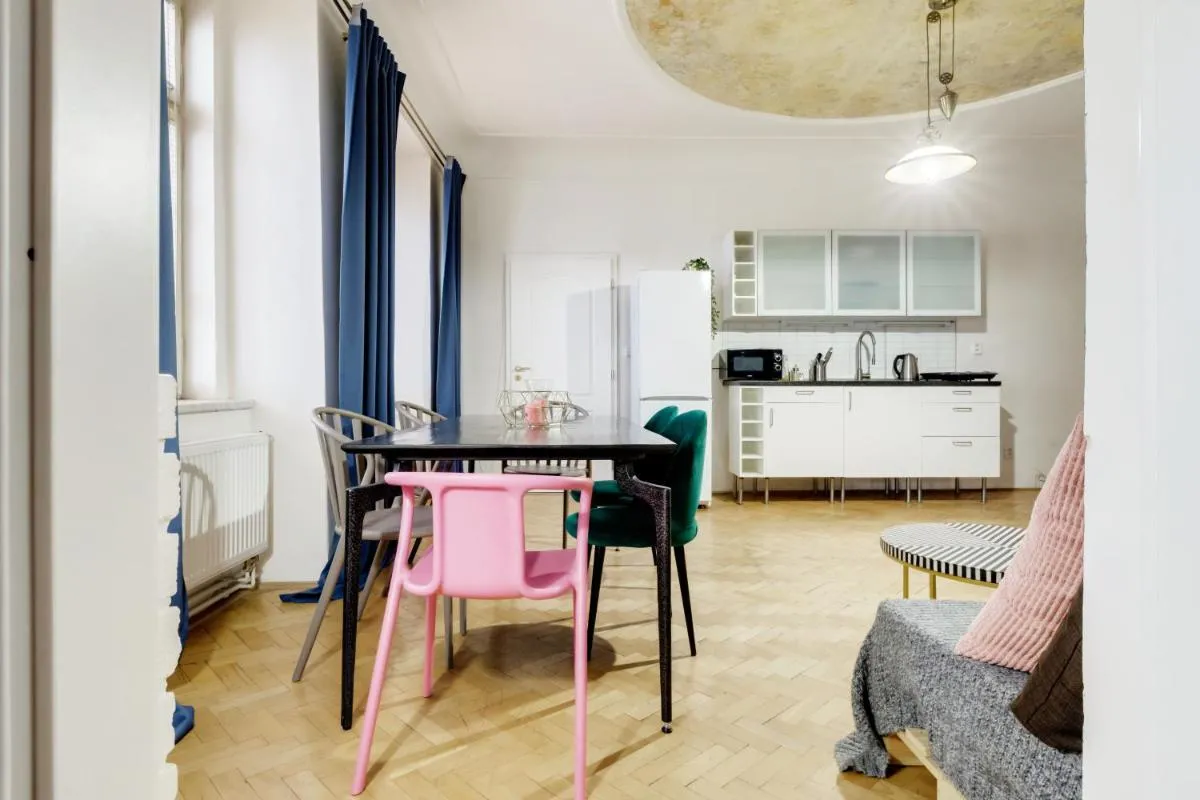Image 6 of Curiosity apartments