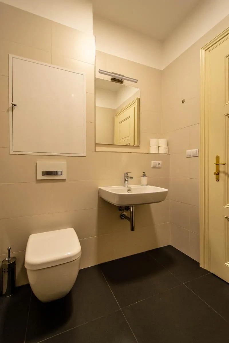 Image 3 of Design 3BDR Apartment in residence, FREE PARKING