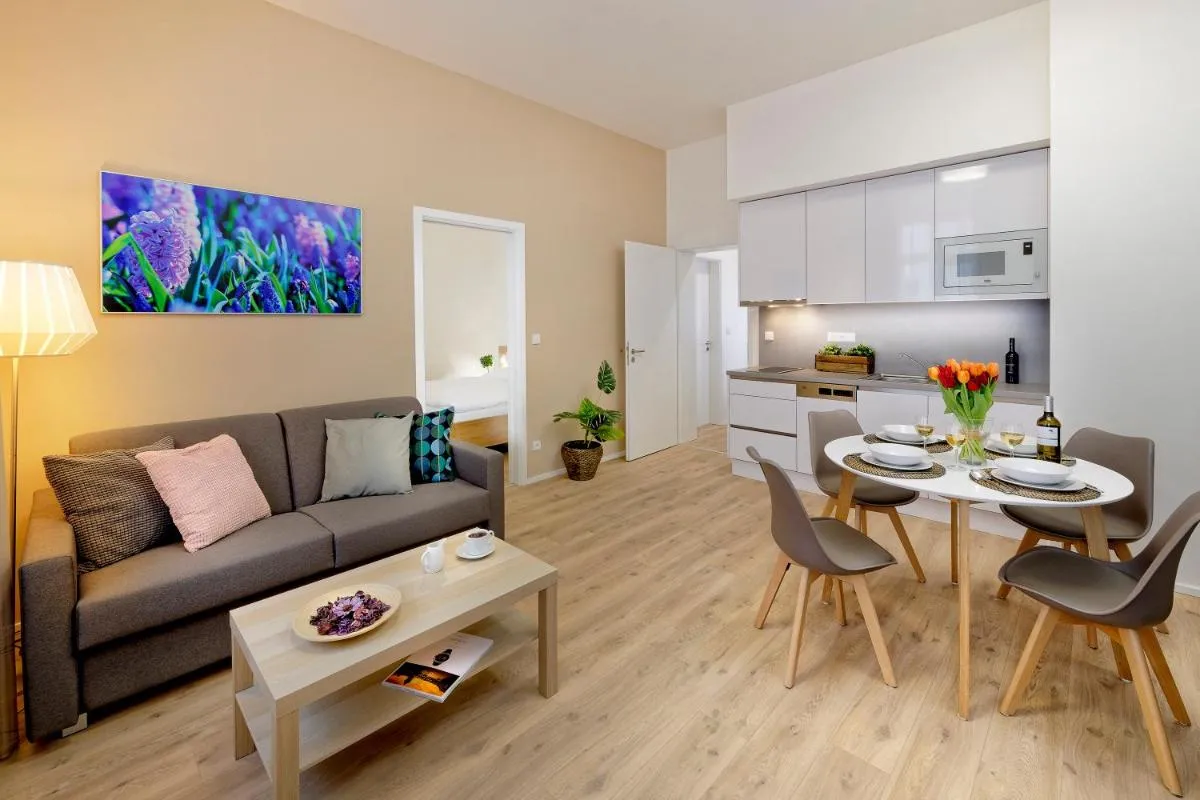 Image 3 of DownTown Suites Jugoslavska