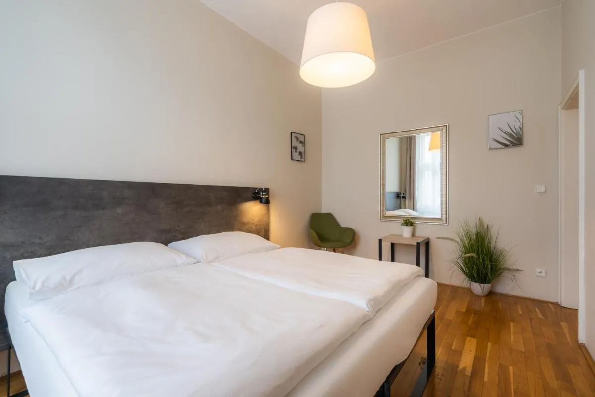 Image 4 of EA ApartHotel Melantrich