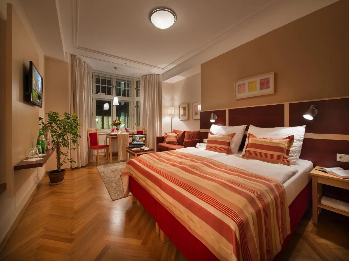 Image 3 of EA Hotel Julis