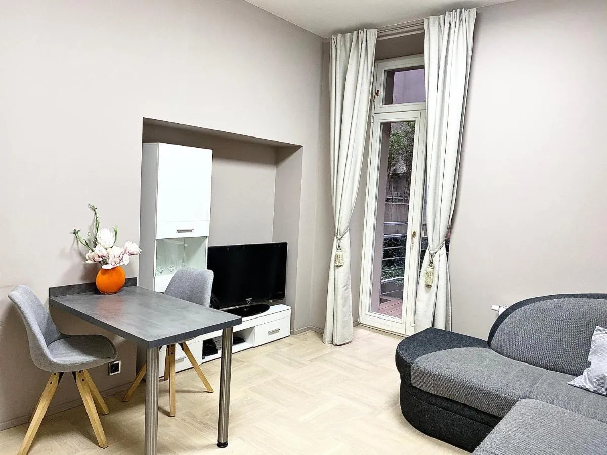 Image 5 of EXCLUSIVE apartment + BEST located