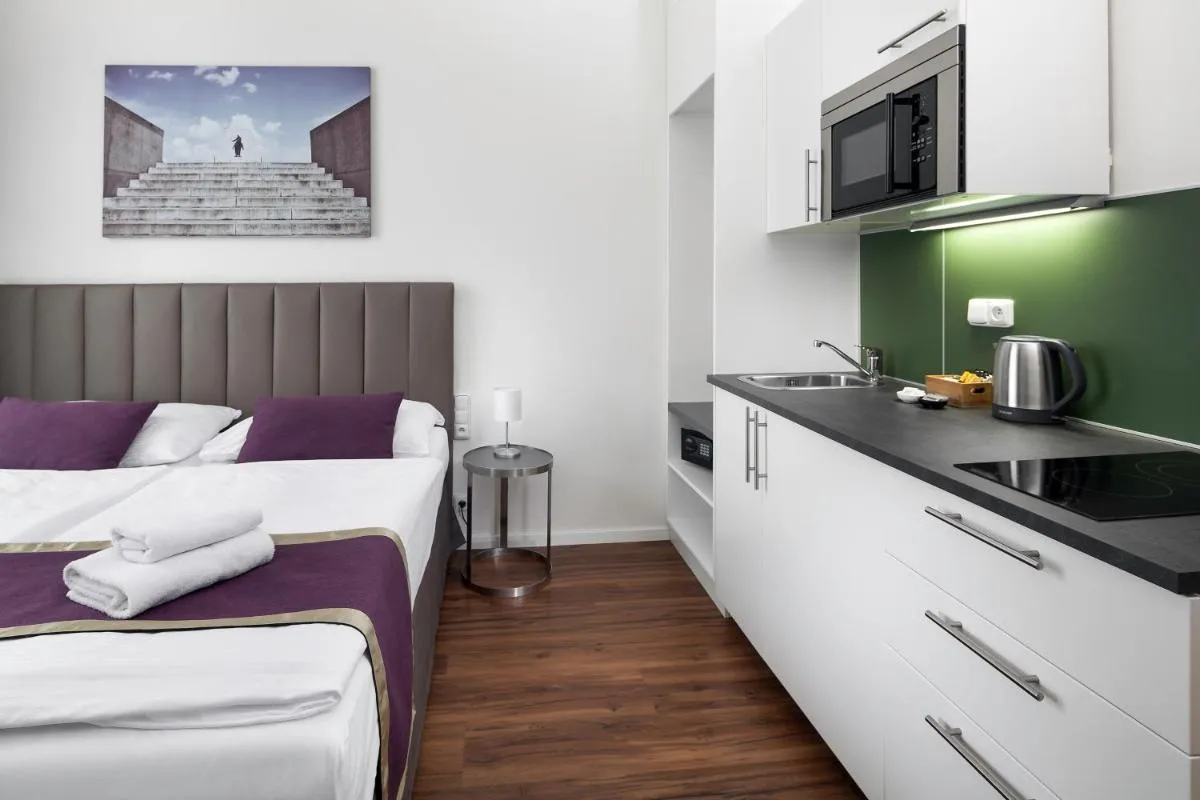 Image 3 of Elizabeth Suites