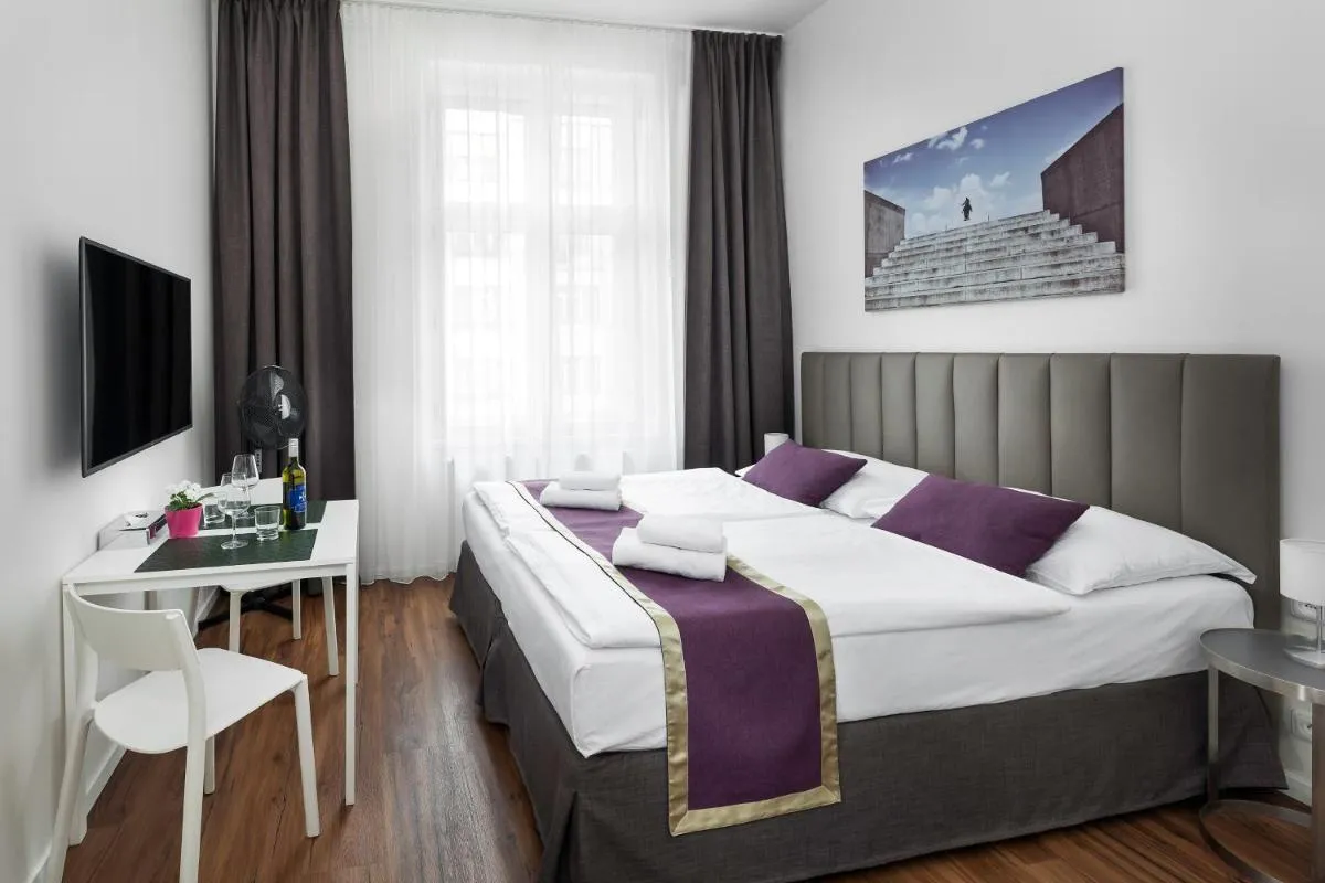 Image 6 of Elizabeth Suites