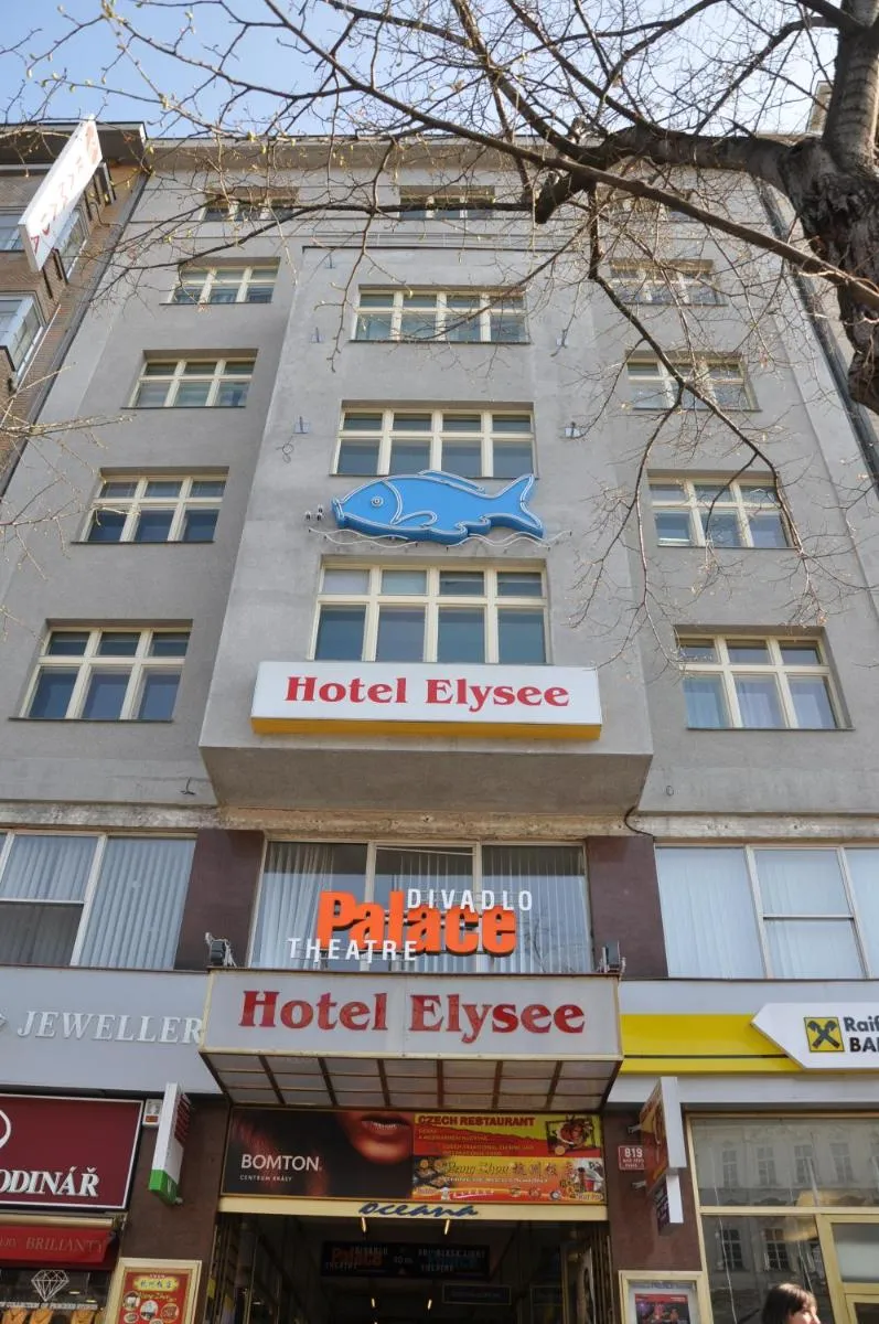 Image 5 of Elysee Hotel