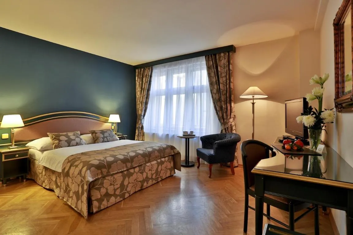 Image of Elysee Hotel