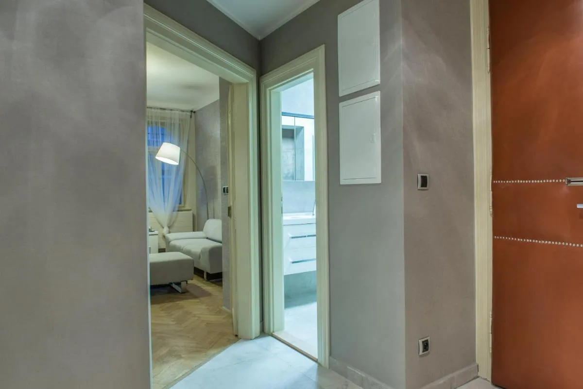 Image 2 of Exclusive 3 Bedroom Top-Notch Flat, GREAT LOCATION