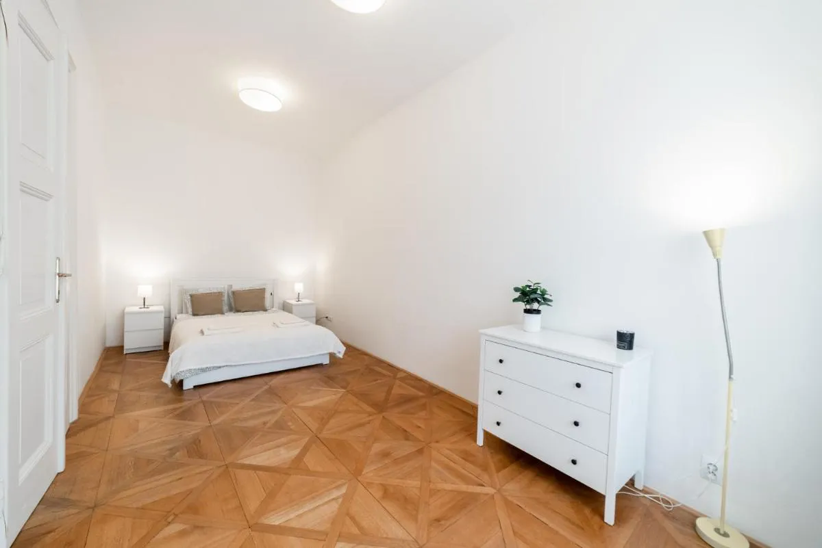 Image 5 of Exclusive apartment near Kafka’s head