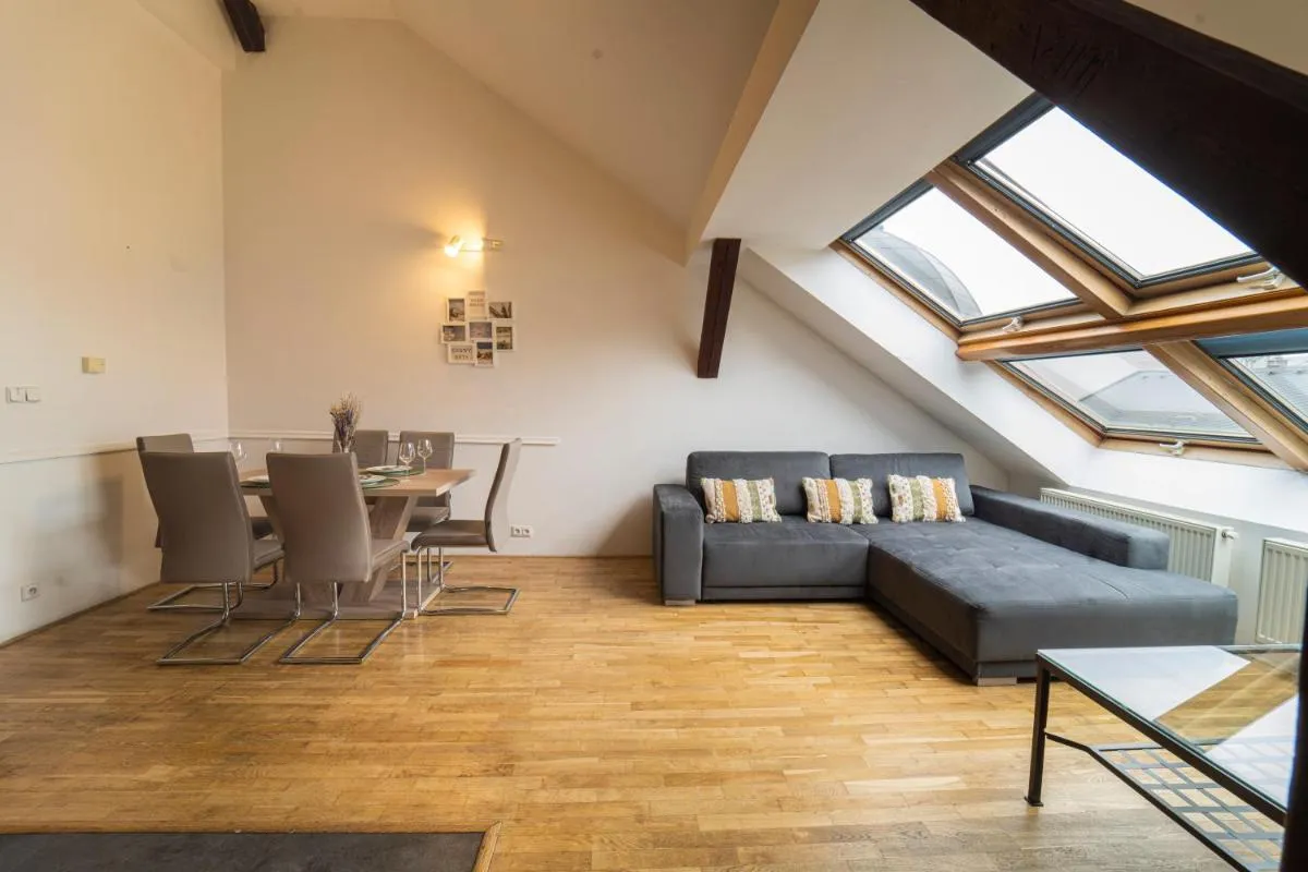 Image 2 of FREE PARKING- Cozy apartment in historical building center Prague