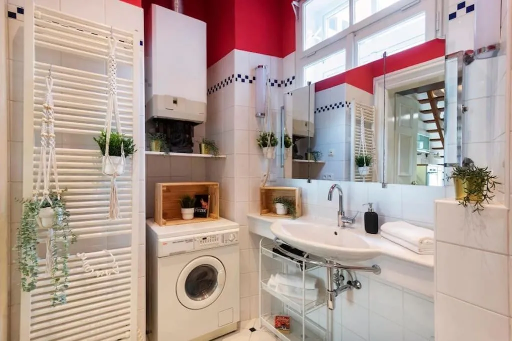 Image 2 of Fairytale Duplex – Billiard – Whirlpool – Home Cinema – Old Town