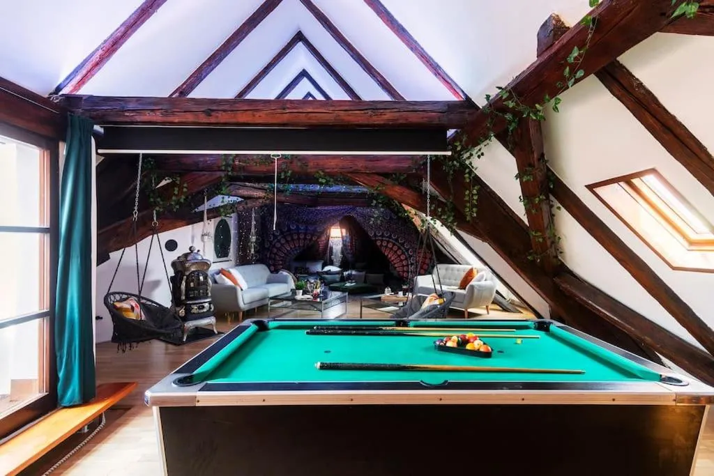 Image 4 of Fairytale Duplex – Billiard – Whirlpool – Home Cinema – Old Town