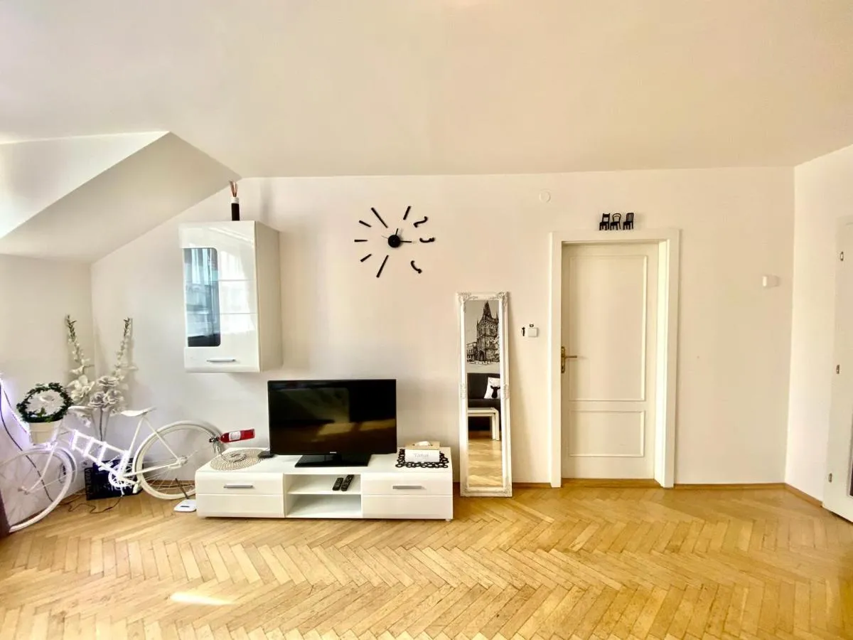 Image 3 of Fantastic apartment in the city center