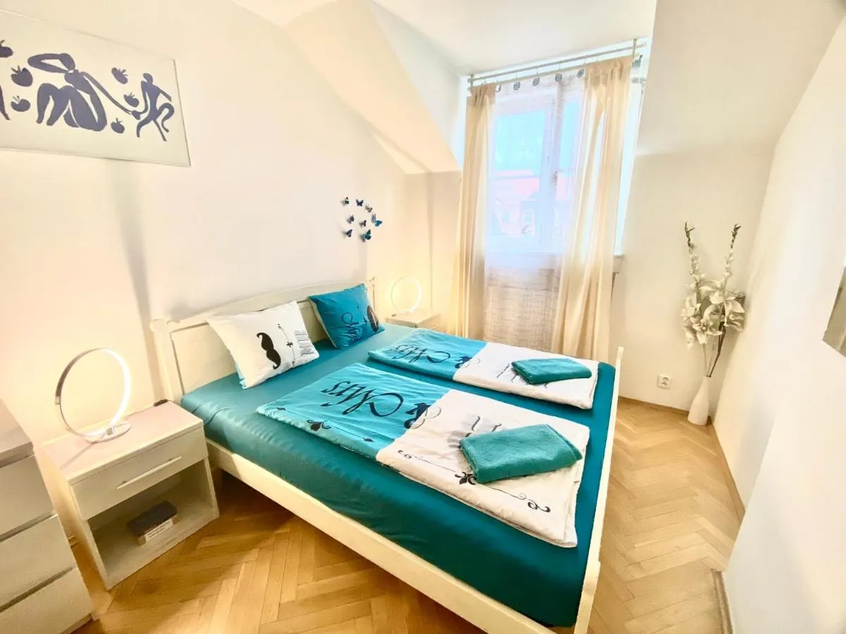 Image 2 of Fantastic apartment in the city center
