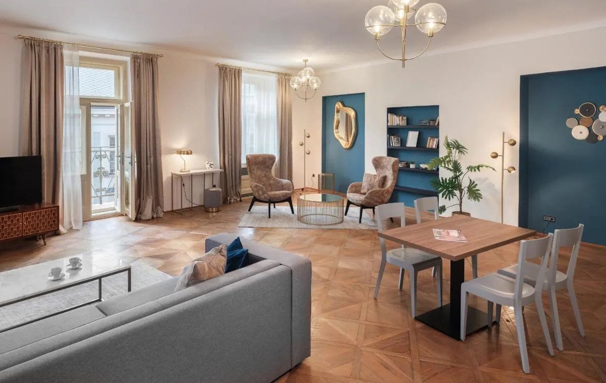 Image 3 of Golden Angel Suites by Adrez