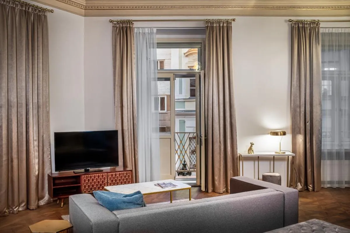 Image 5 of Golden Angel Suites by Adrez