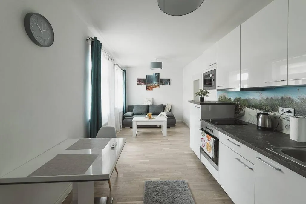 Image of Golden Gate Apartment