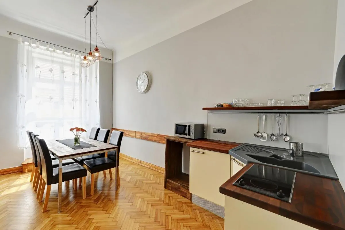 Image 3 of Historic Centre Apartments IV