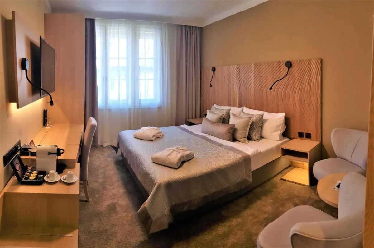 Image 1 of Hotel Clement