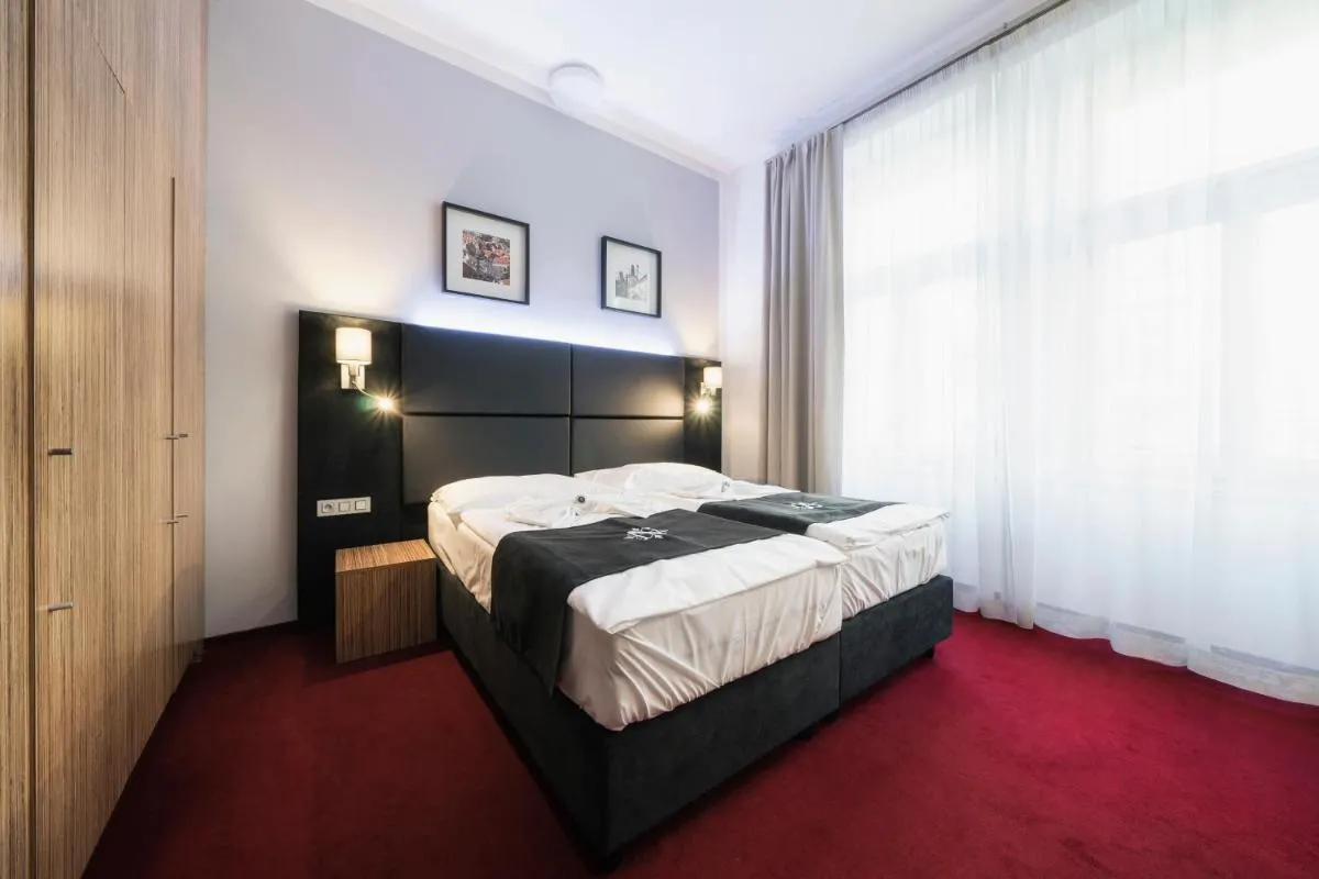 Image 1 of Hotel NOIR