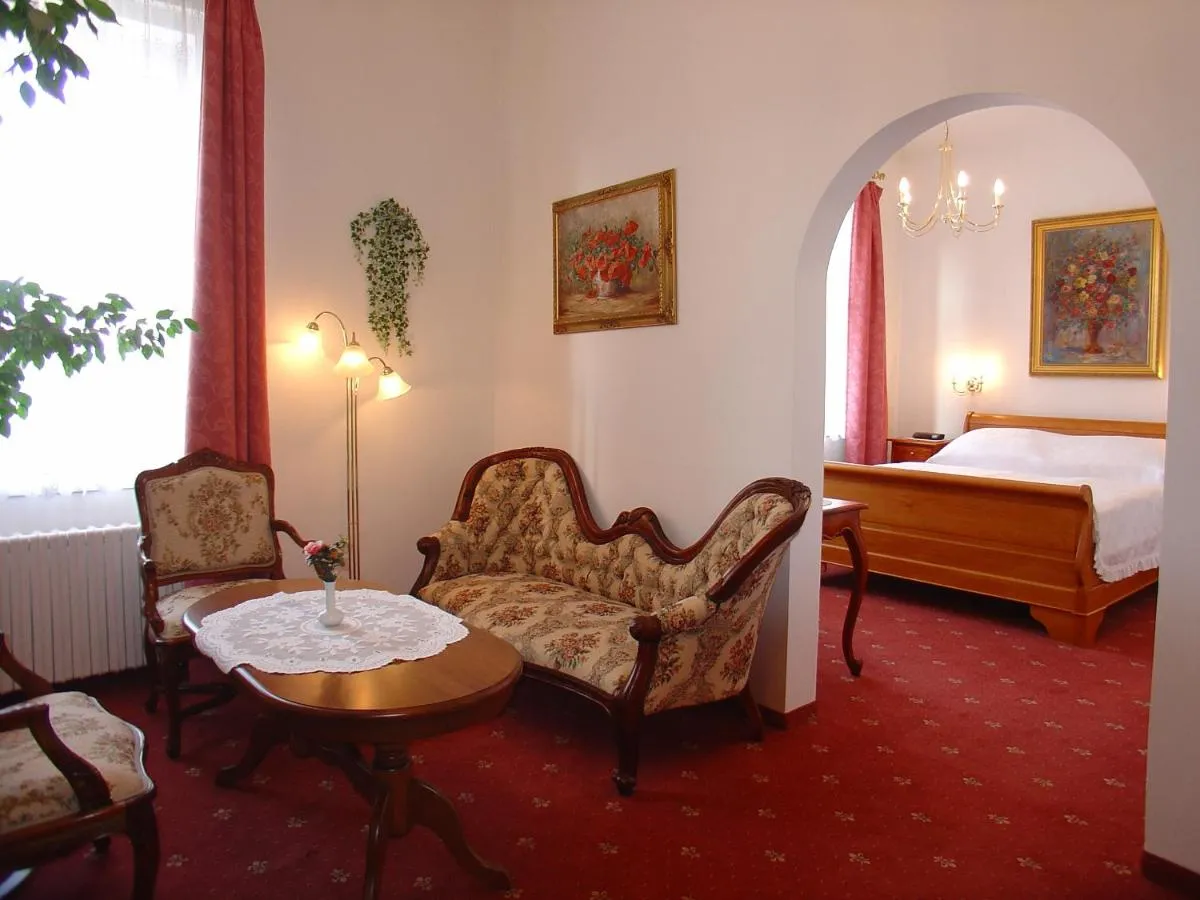 Image 4 of Hotel Opera